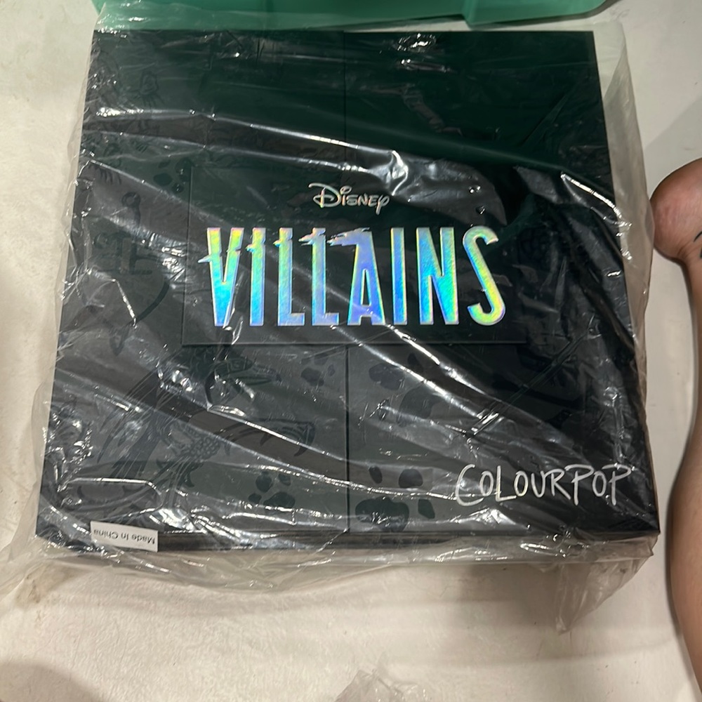 Villains Colour Pop Collection PR package